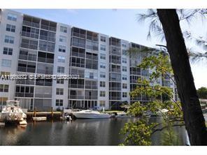 EASTERN SHORES WHITE HOUS - Residential