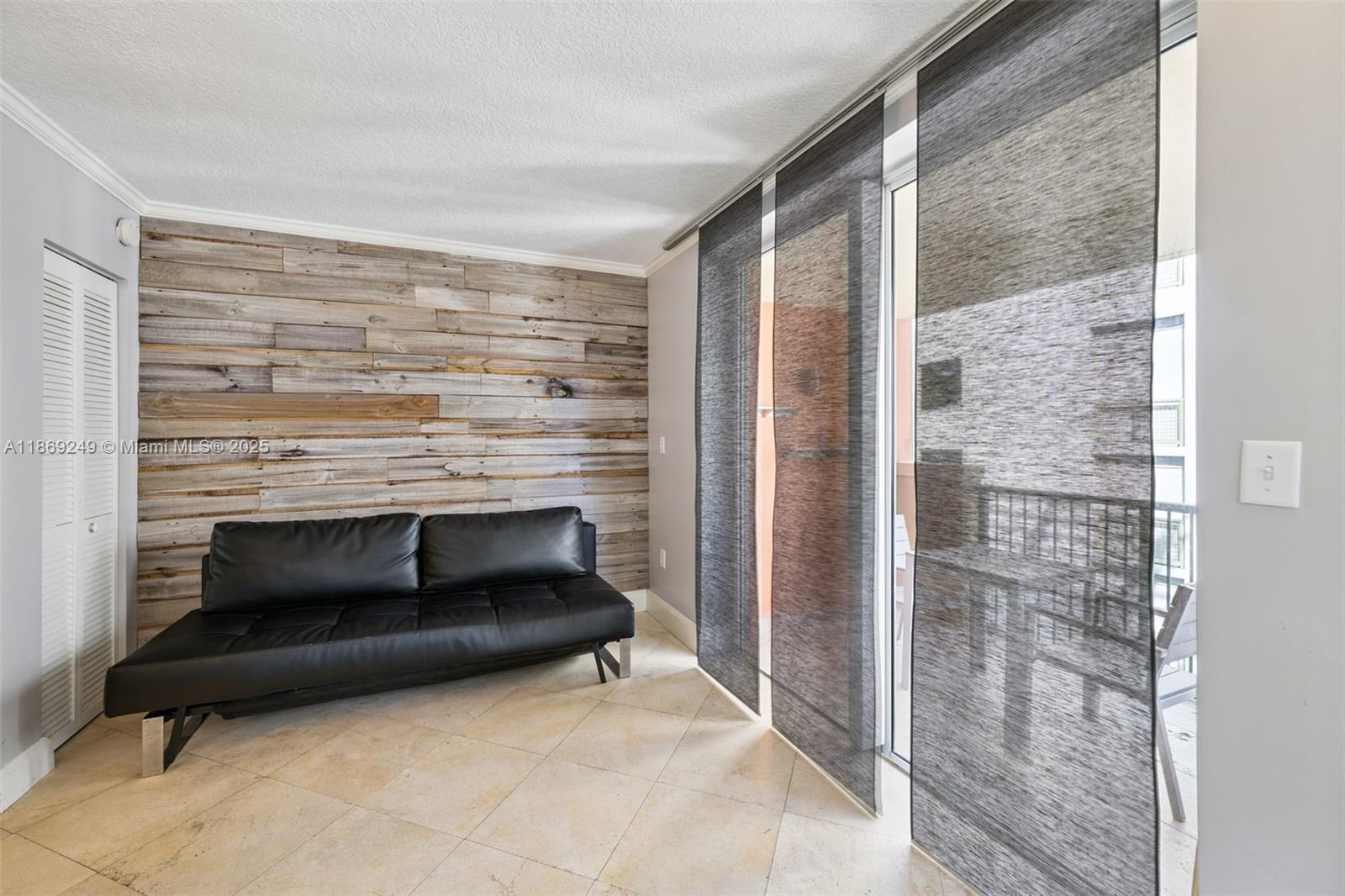 THE MUTINY CONDO - Residential