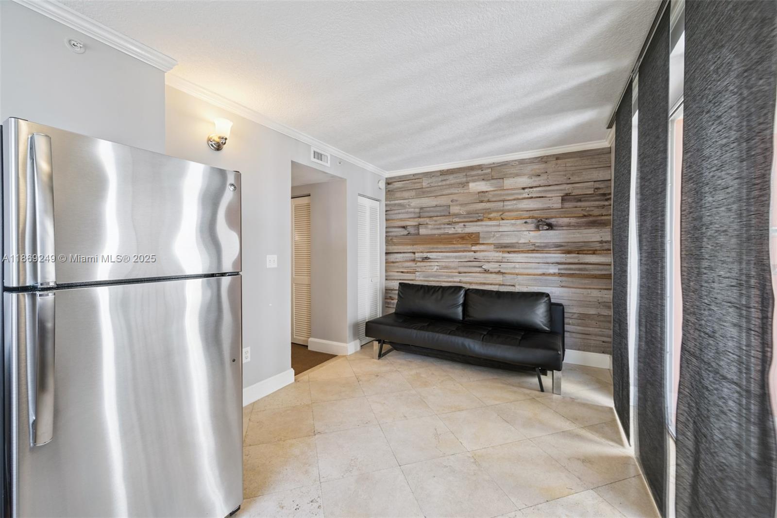 THE MUTINY CONDO - Residential