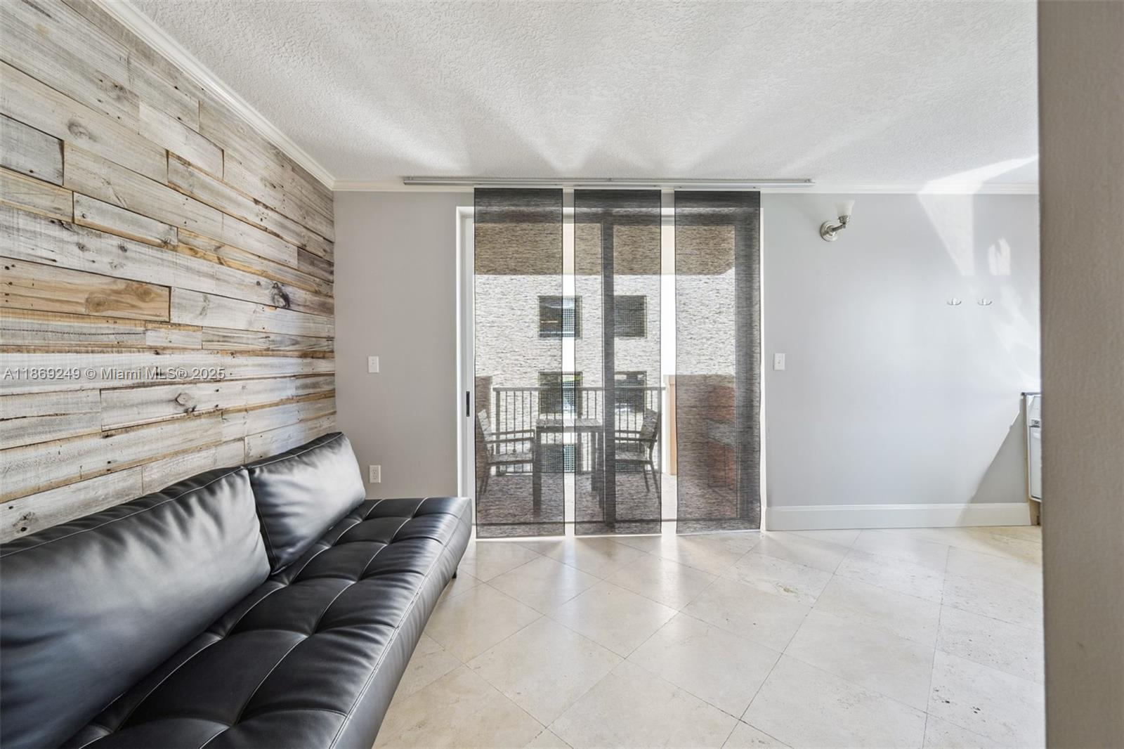 THE MUTINY CONDO - Residential