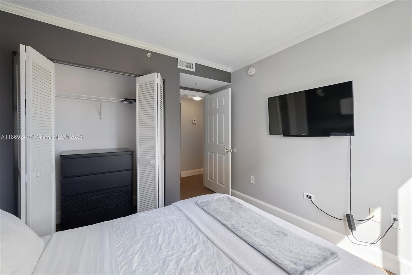 THE MUTINY CONDO - Residential
