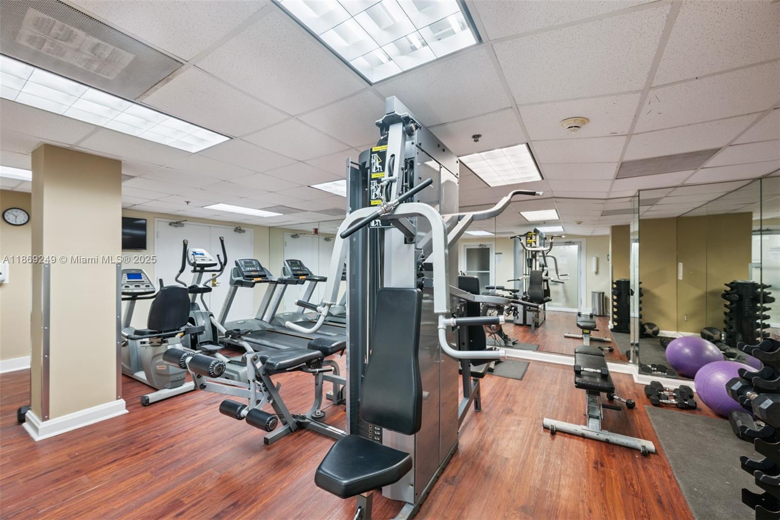 THE MUTINY CONDO - Residential