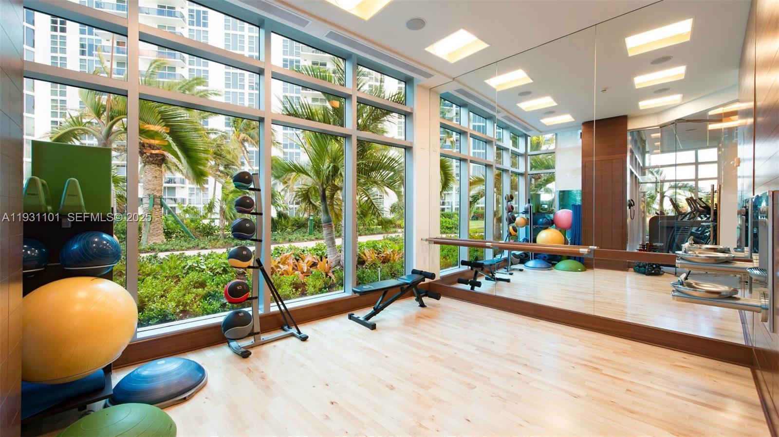 10295 COLLINS AVE RESDNTA - Residential