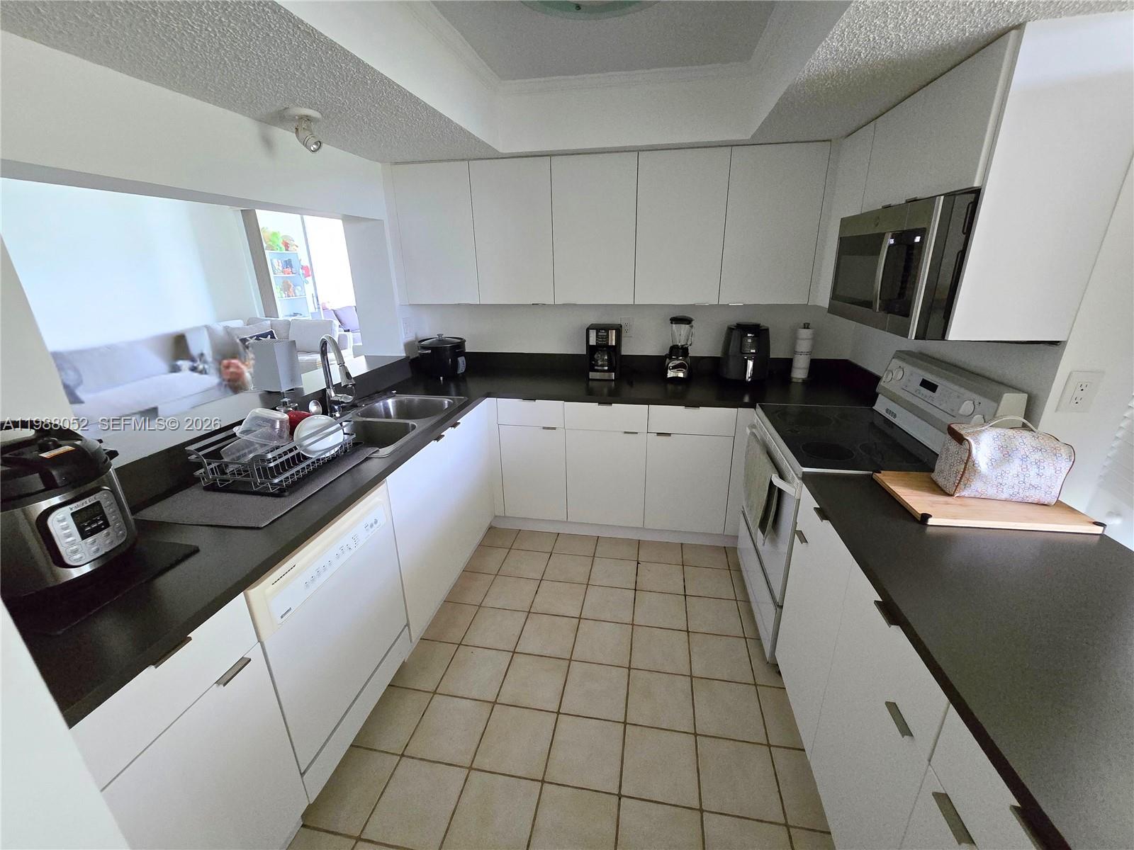 CONDO 1 OF SABAL PALM CON - Residential