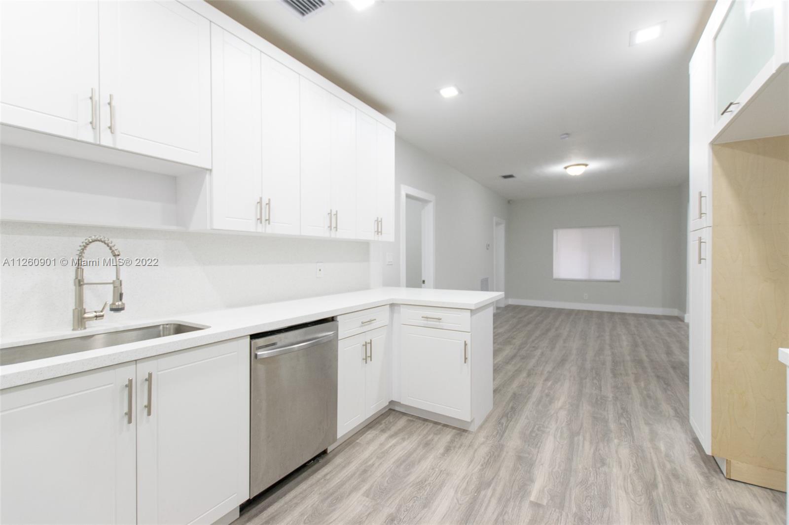 GROVELAND PK - Residential