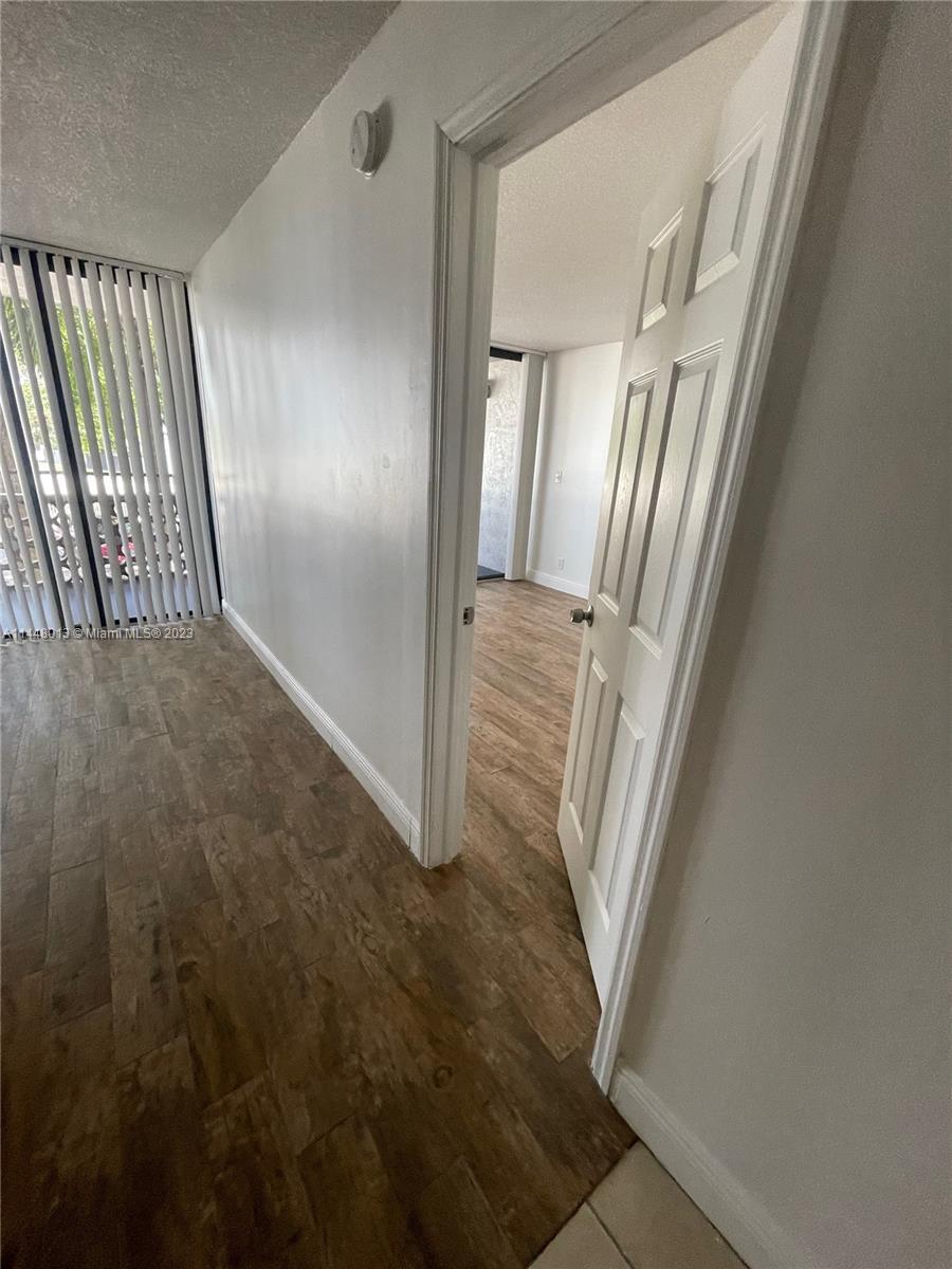 INVERRARY GARDENS CONDO I - Residential Lease