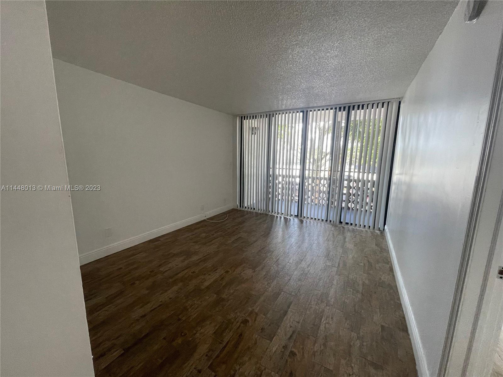 INVERRARY GARDENS CONDO I - Residential Lease