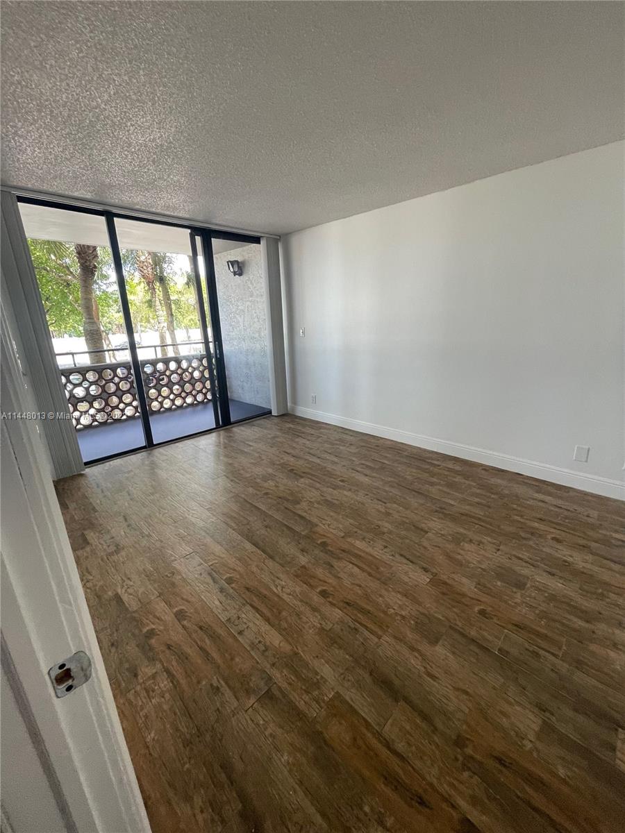 INVERRARY GARDENS CONDO I - Residential Lease