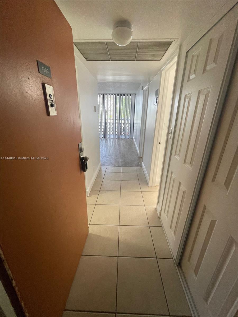 INVERRARY GARDENS CONDO I - Residential Lease