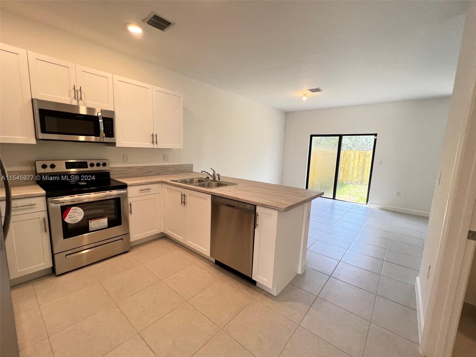 Silver Palm - Corsica - Residential Lease