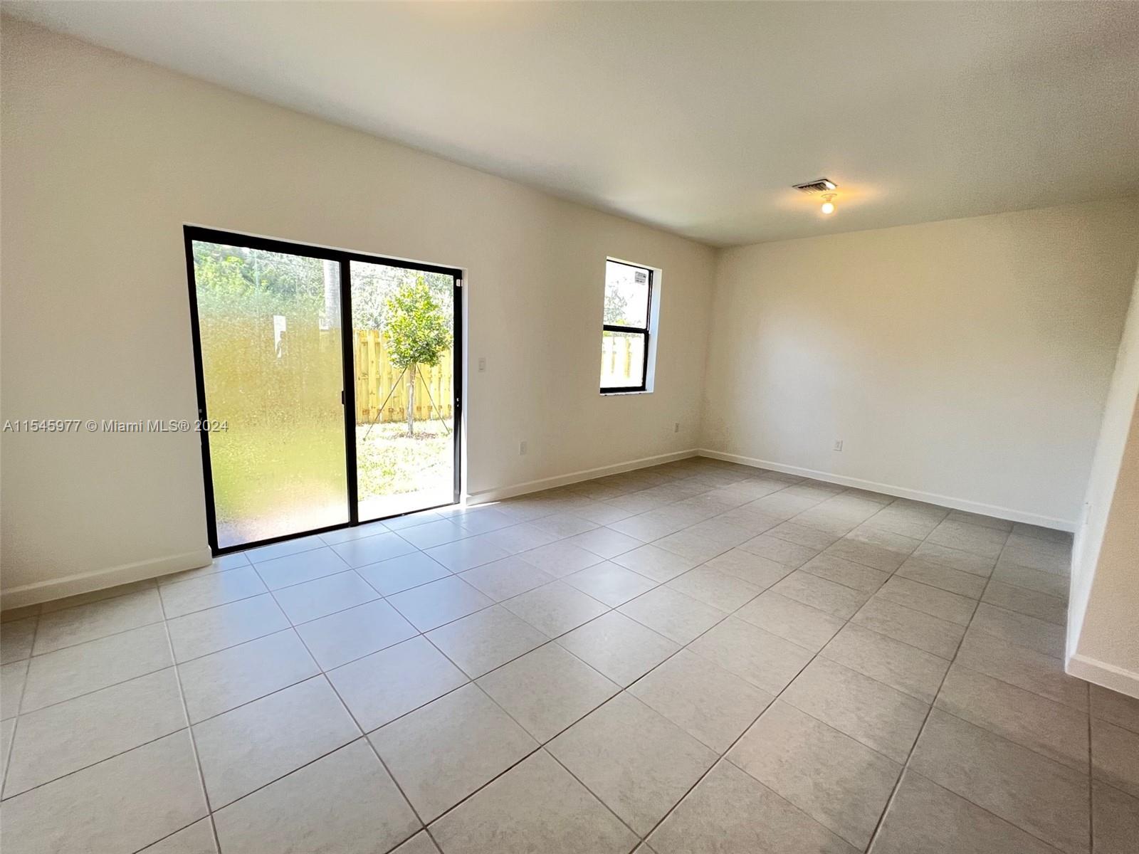 Silver Palm - Corsica - Residential Lease