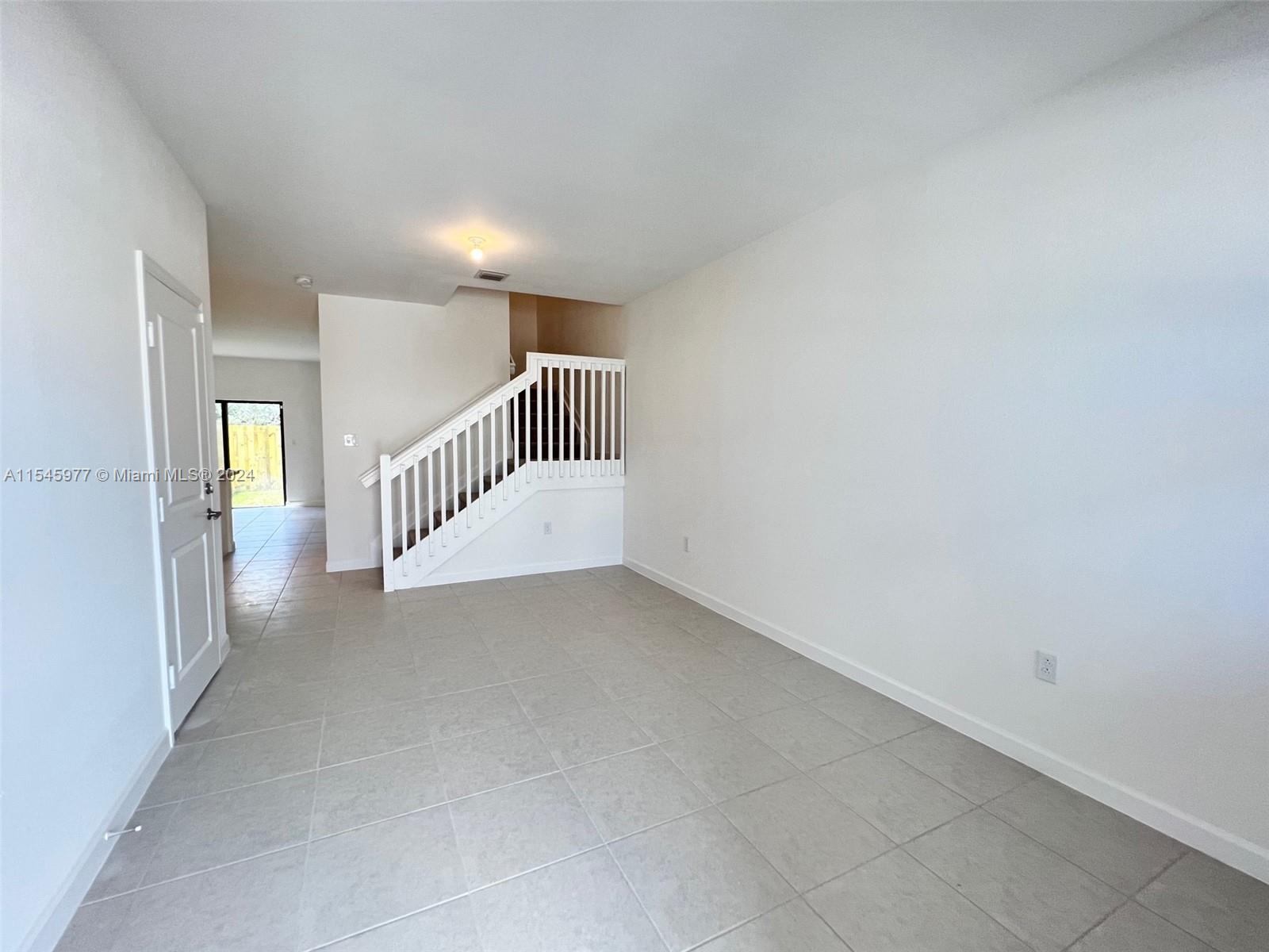 Silver Palm - Corsica - Residential Lease