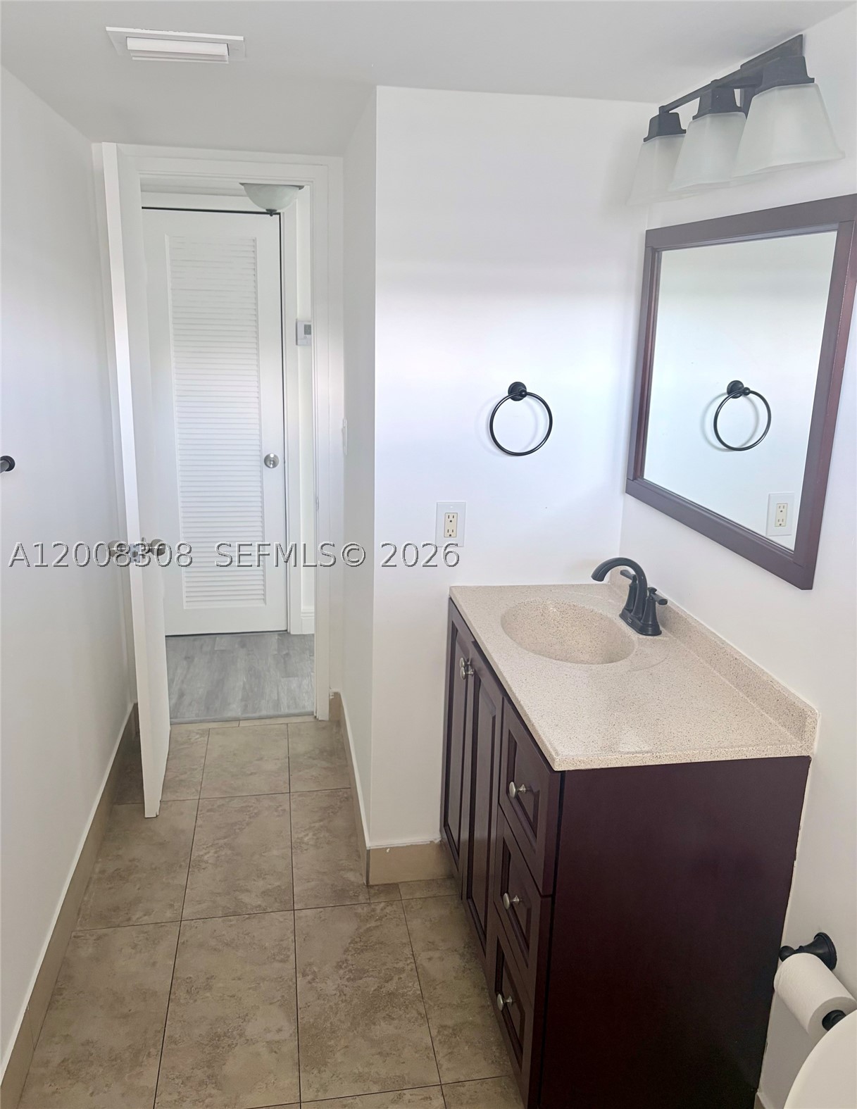 JADE WINDS GROUP - - Residential