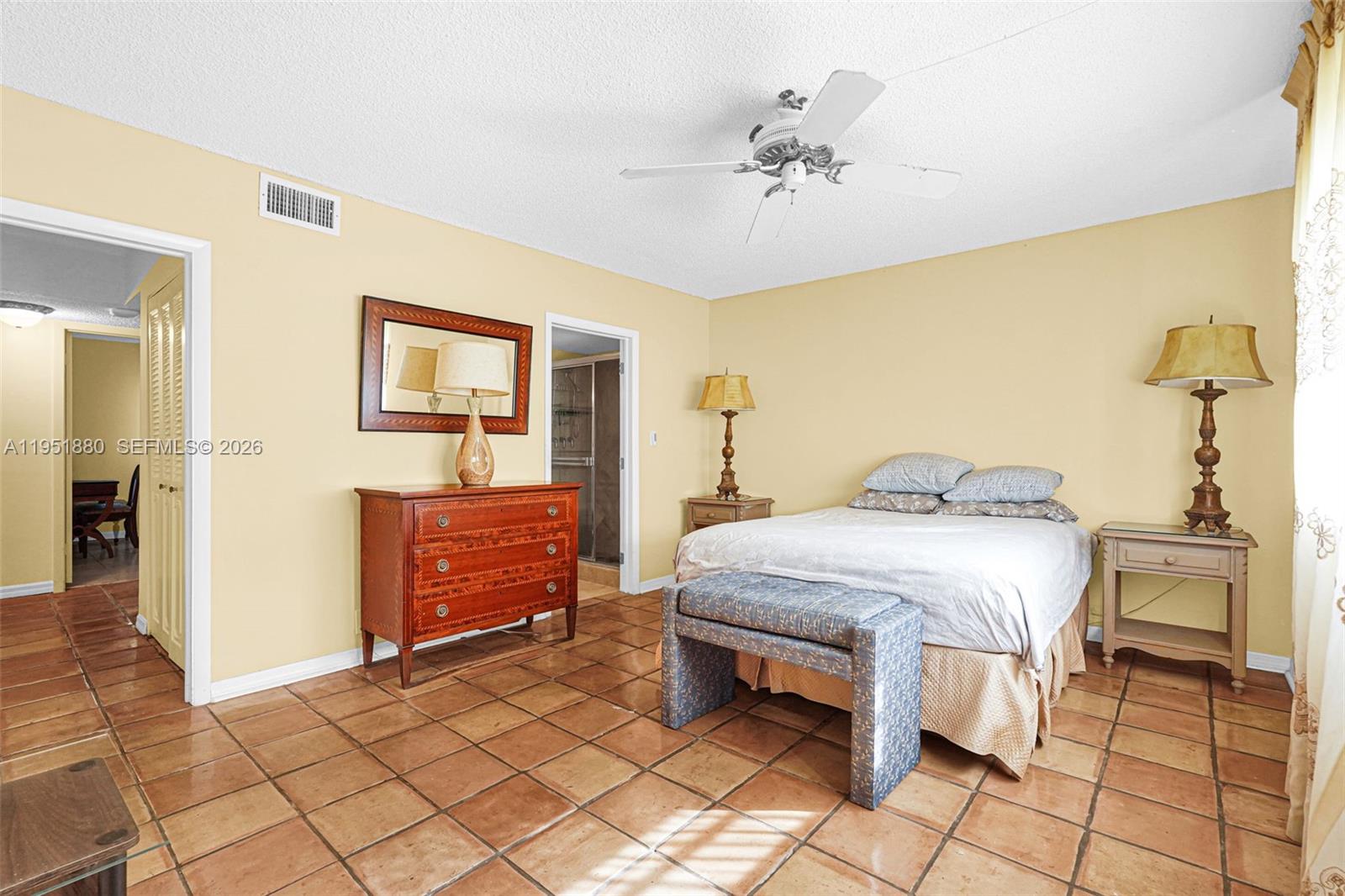 MEADOWBROOK LAKES CONDO - Residential