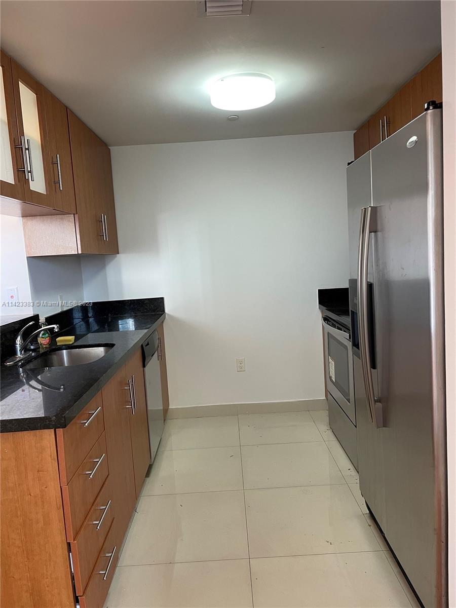 23 BISCAYNE BAY CONDO - Residential Lease