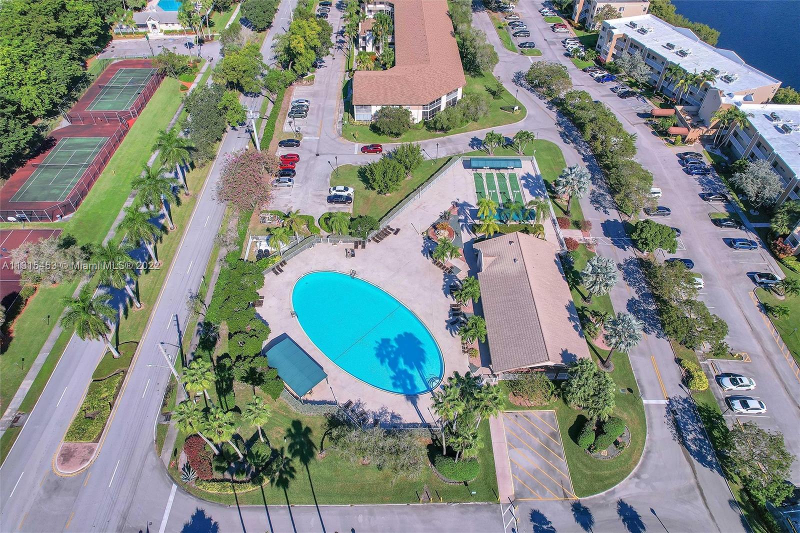 DEVON CONDOMINIUM - Residential