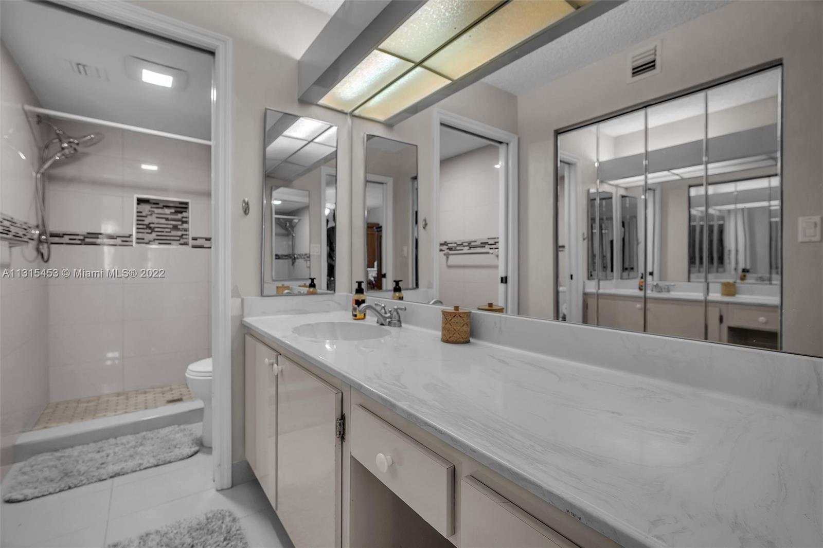DEVON CONDOMINIUM - Residential