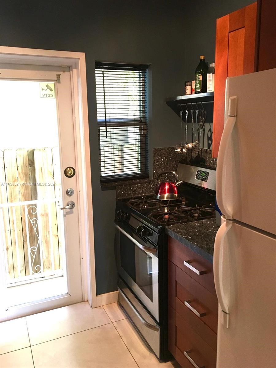 PENN CONDO - Residential