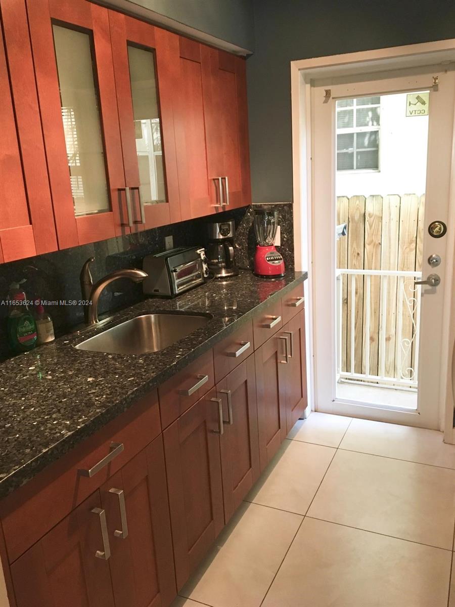 PENN CONDO - Residential