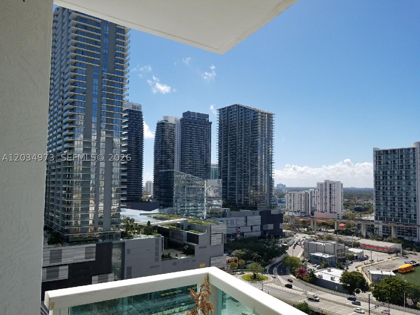 BRICKELL ON THE RIVER N T - Residential