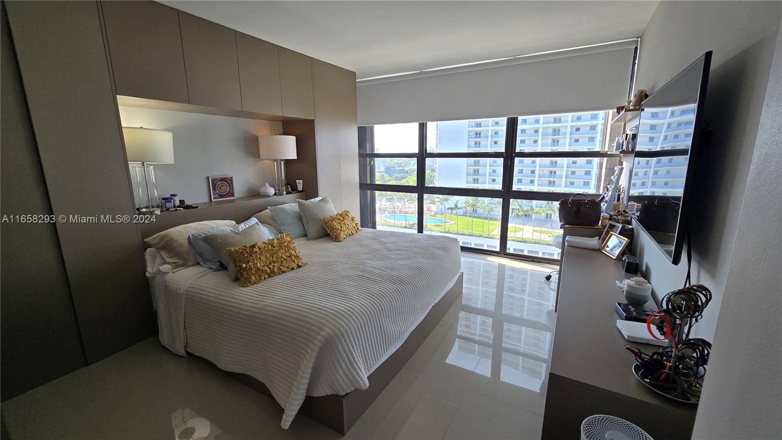 CHARTER CLUB CONDO - Residential Lease