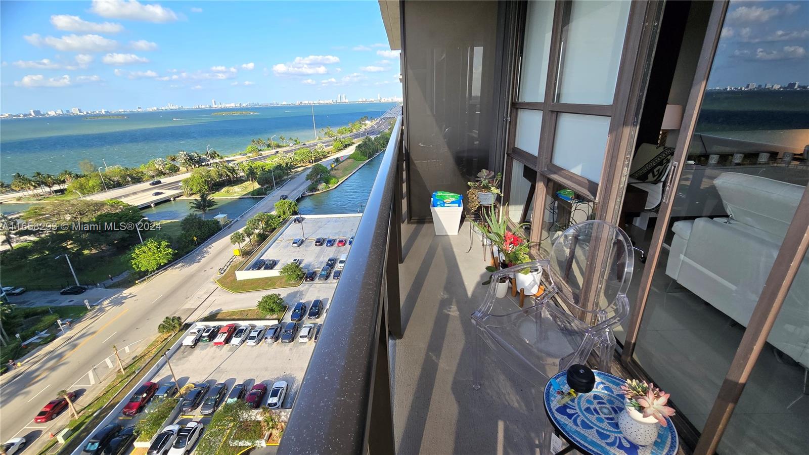CHARTER CLUB CONDO - Residential Lease