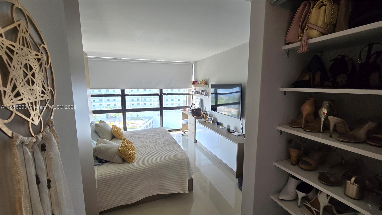 CHARTER CLUB CONDO - Residential Lease