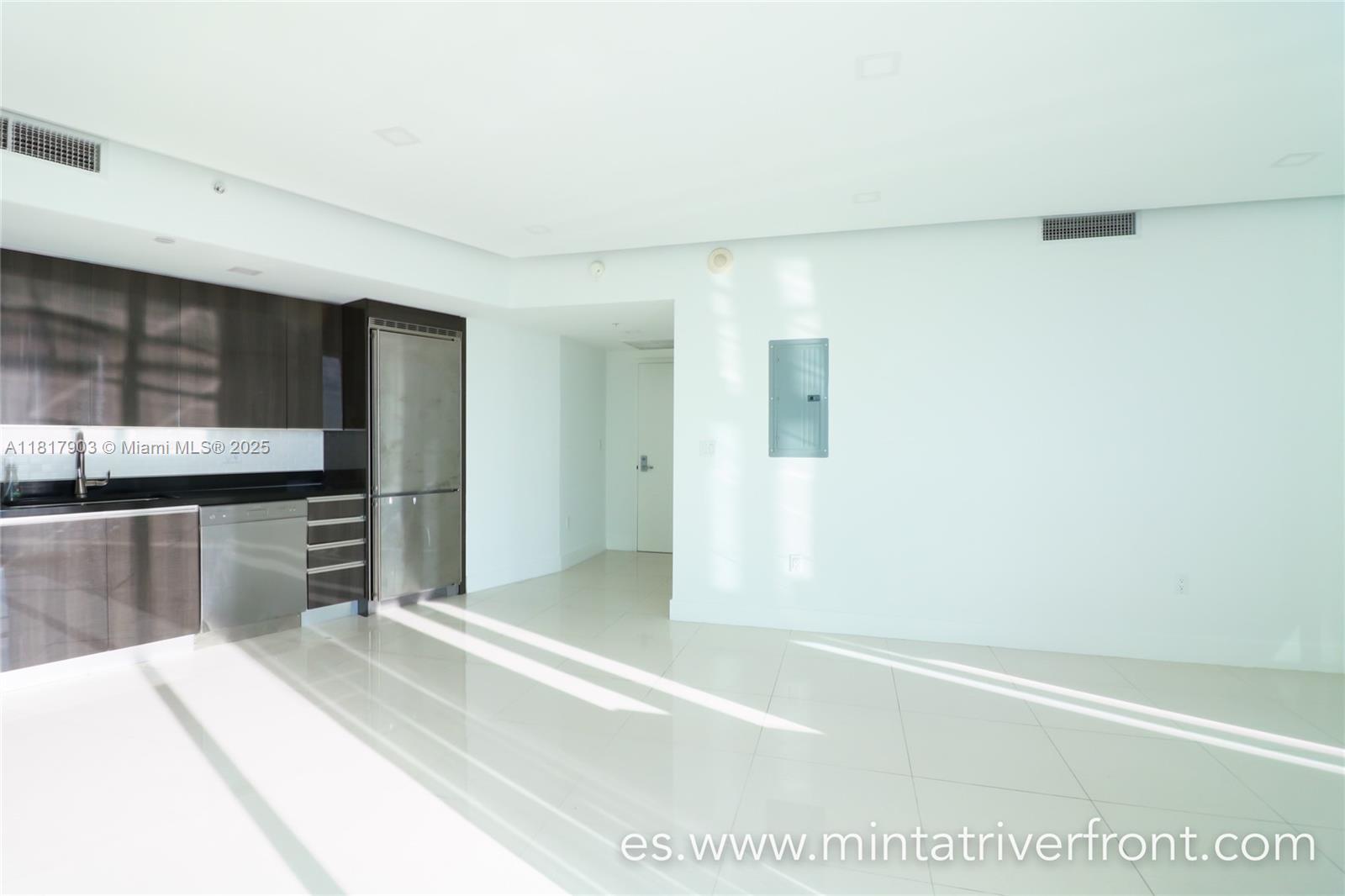 Mint Condominium - Residential Lease