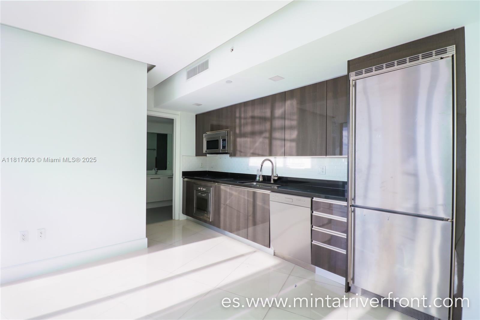 Mint Condominium - Residential Lease