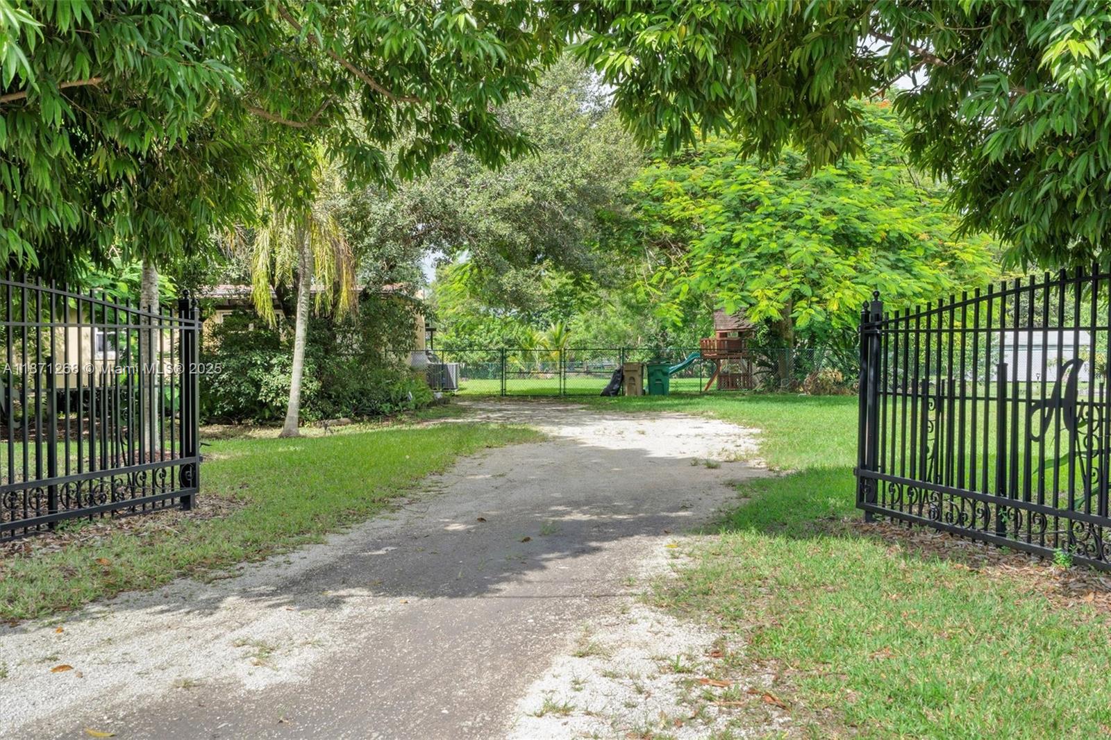 FLA FRUIT LANDS CO SUB NO - Residential