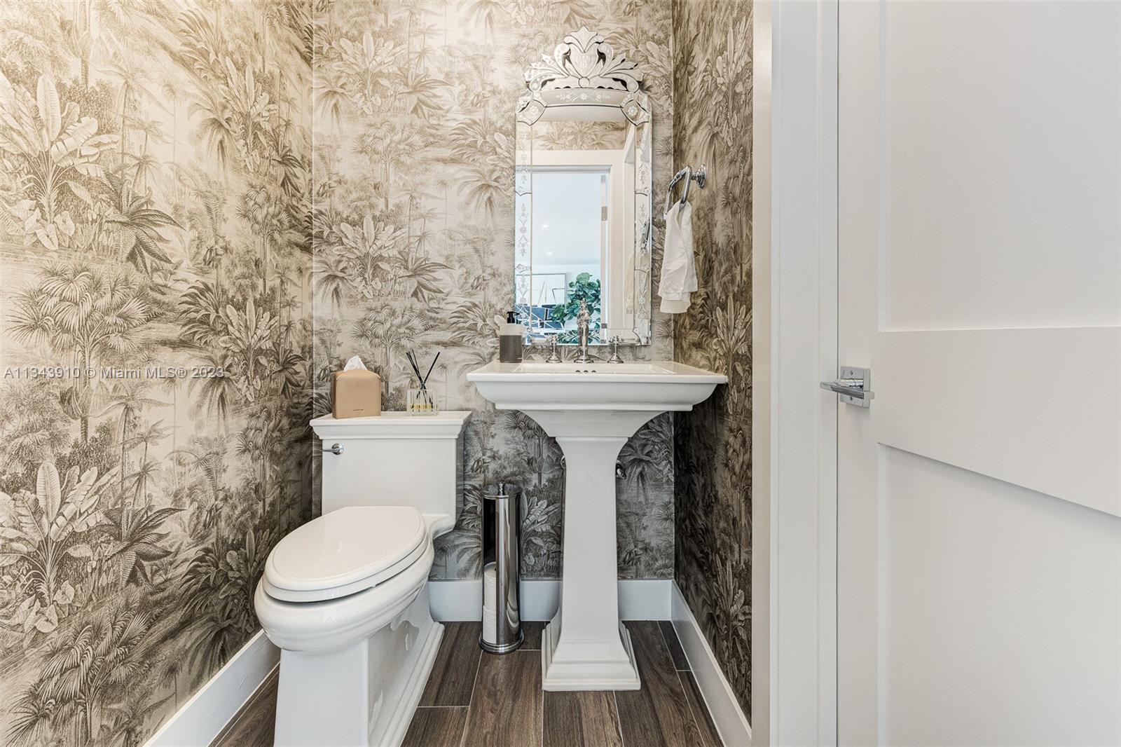RESUB OF GLENVAR HEIGHTS - Residential