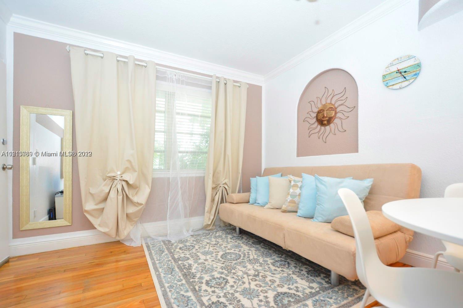 THE MICHELLE CONDO - Residential