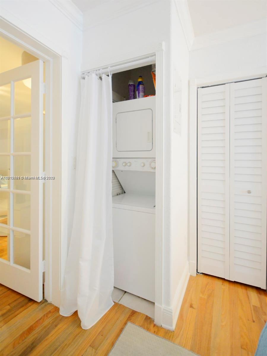THE MICHELLE CONDO - Residential