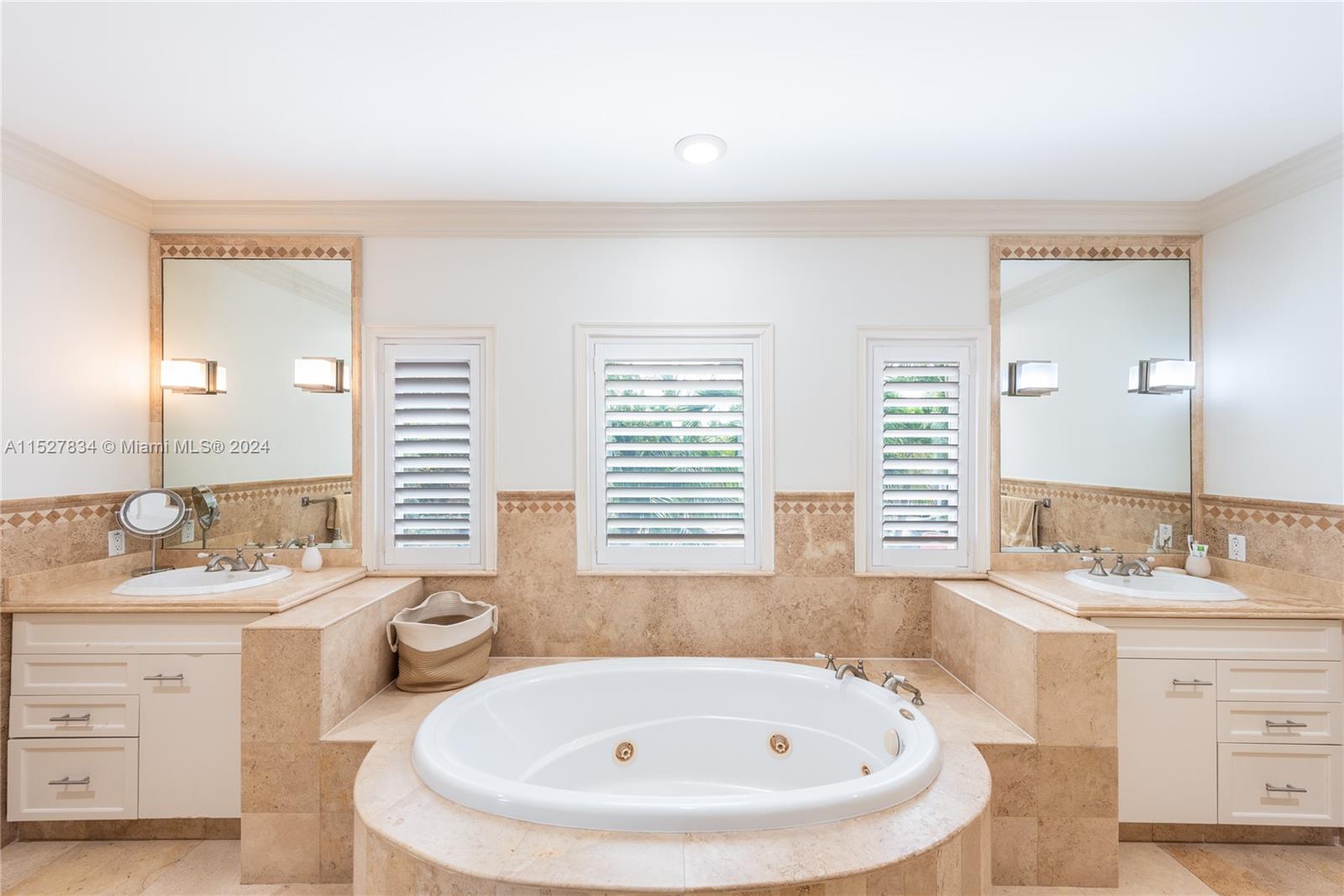 BISCAYNE KEY ESTATES - Residential
