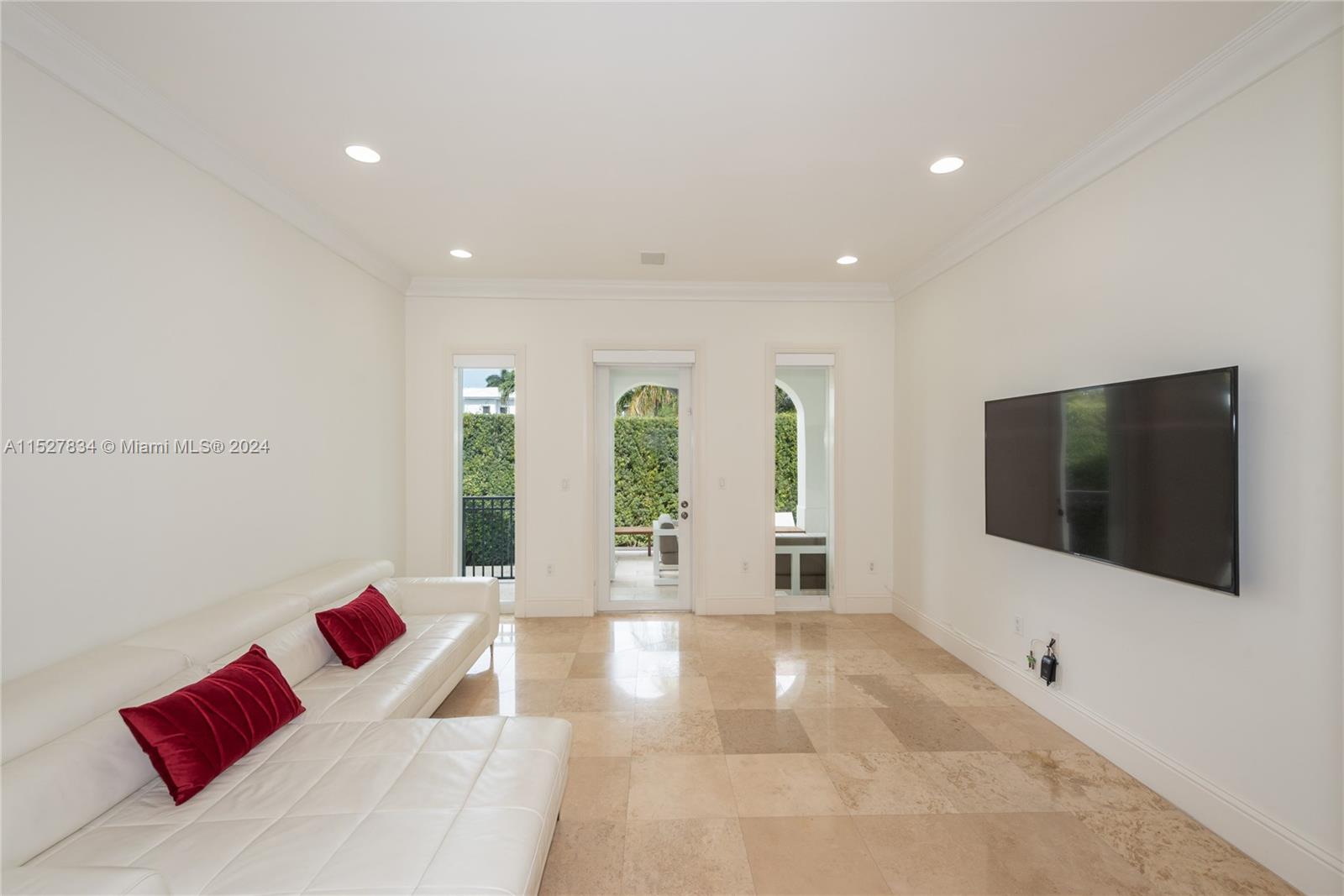 BISCAYNE KEY ESTATES - Residential