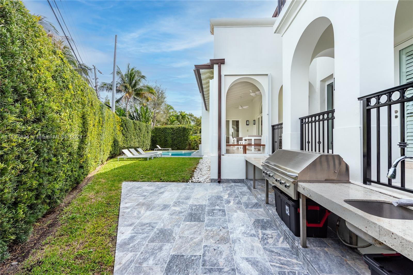 BISCAYNE KEY ESTATES - Residential