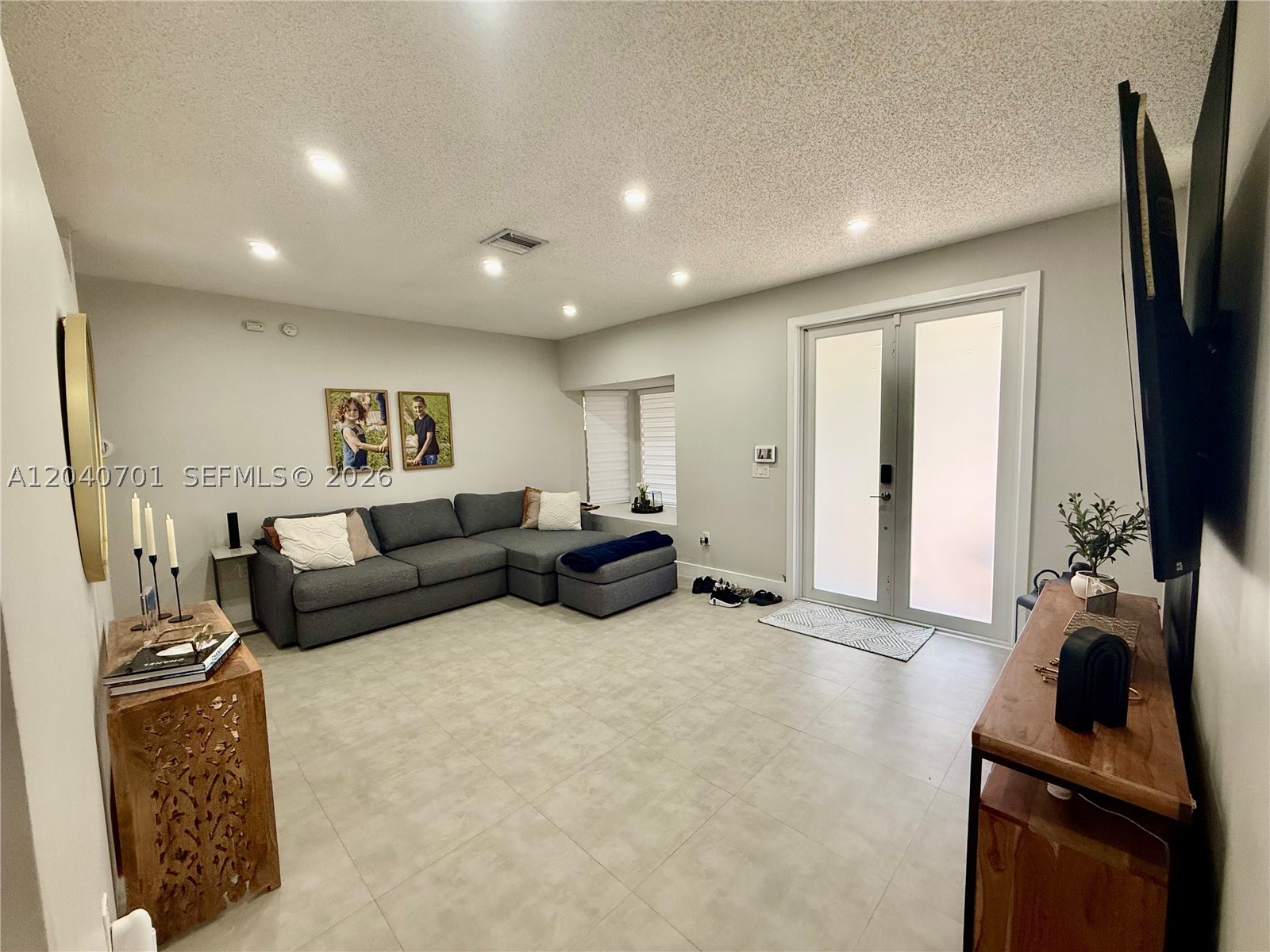 LAKES BY THE BAY SEC 8 - Residential