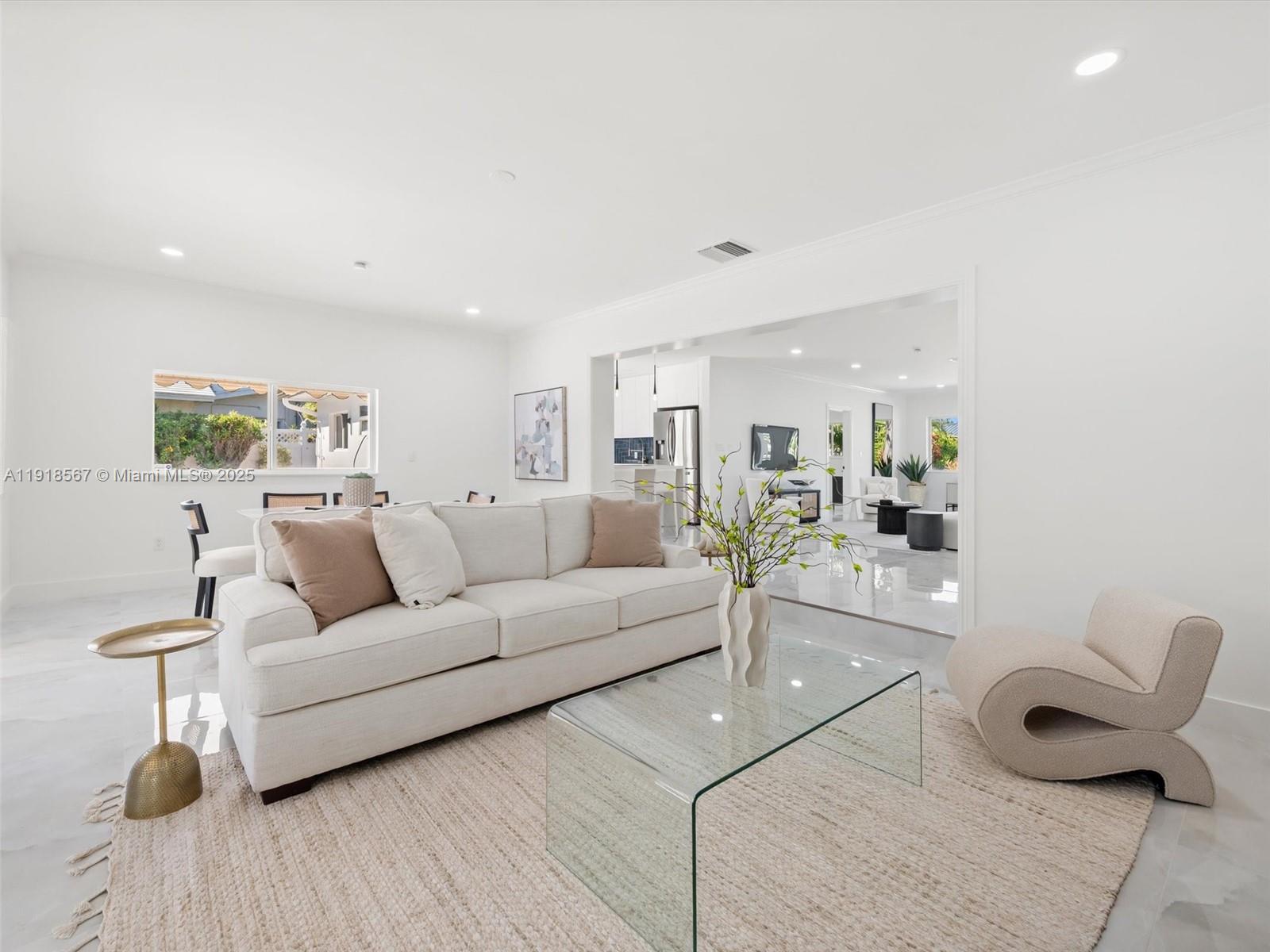 CORAL RIDGE COUNTRY CLUB - Residential
