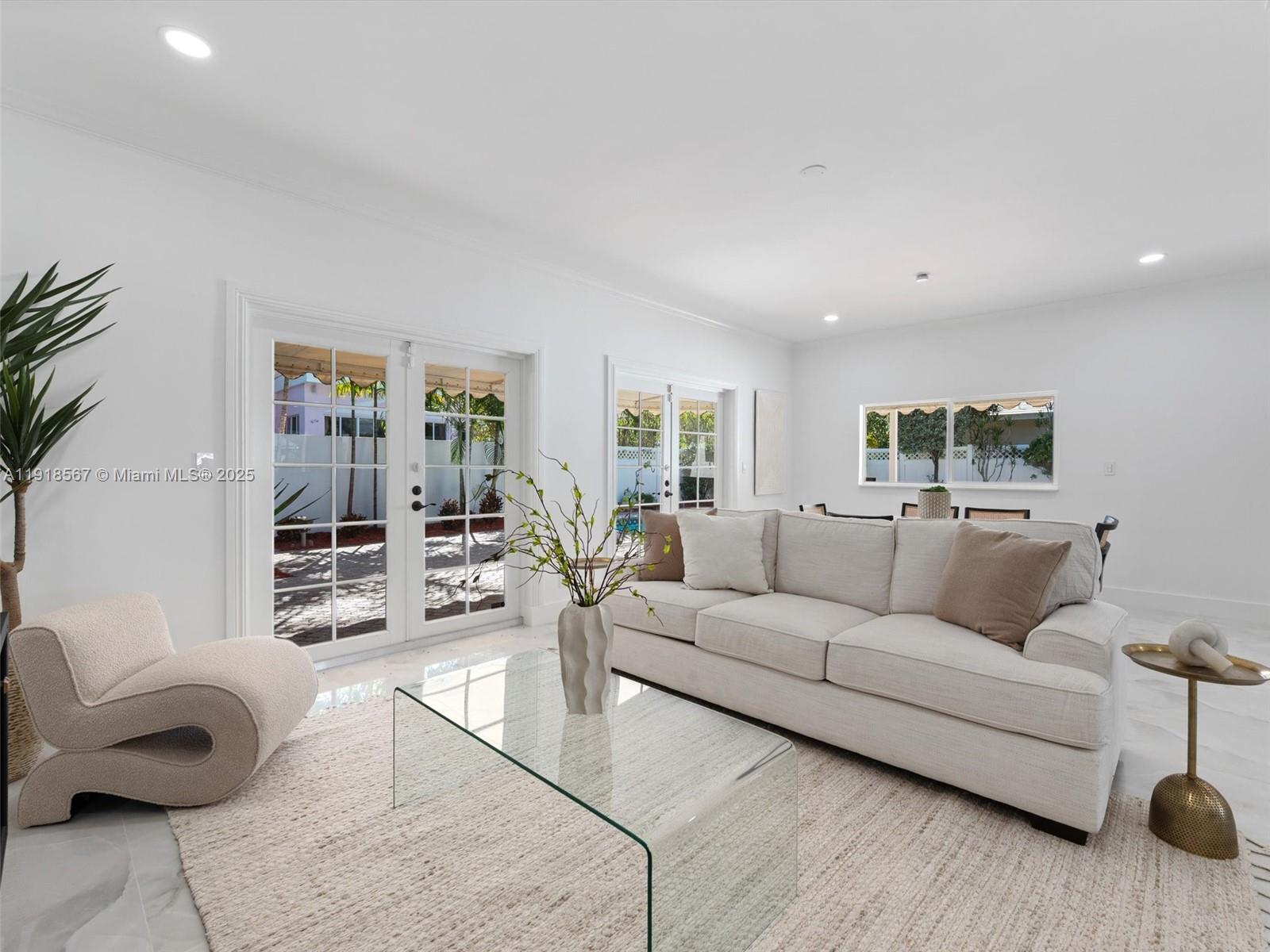 CORAL RIDGE COUNTRY CLUB - Residential