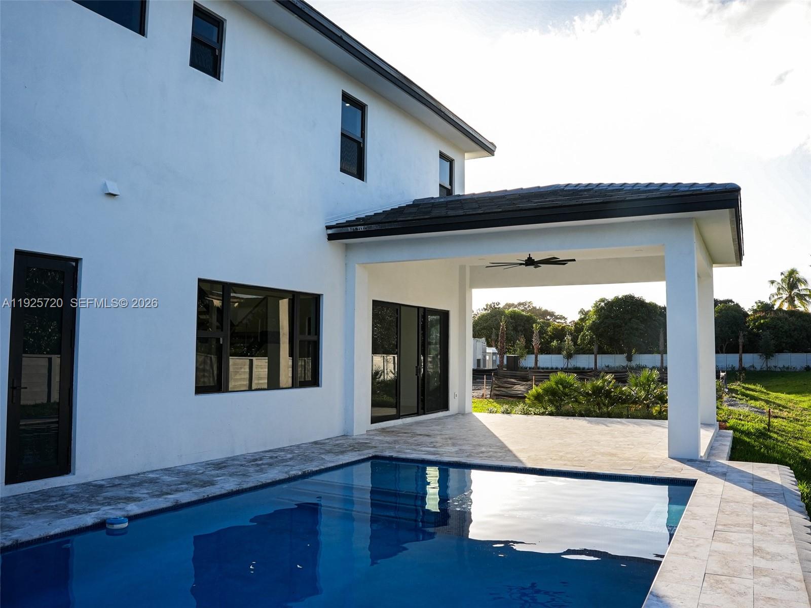 THE OAKS OF DAVIE - Residential