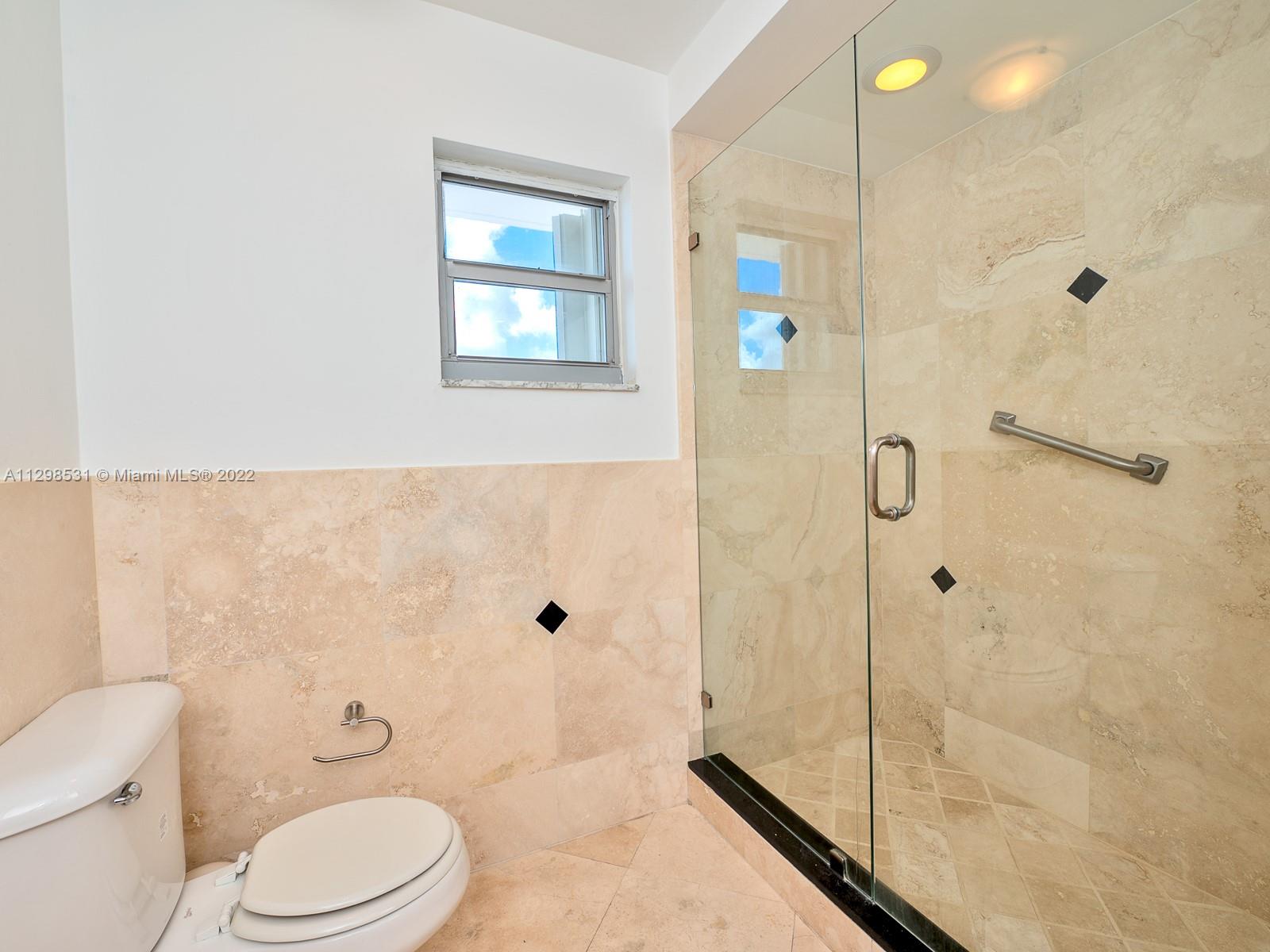 QUADOMAIN TOWER 1 & 4 CON - Residential Lease