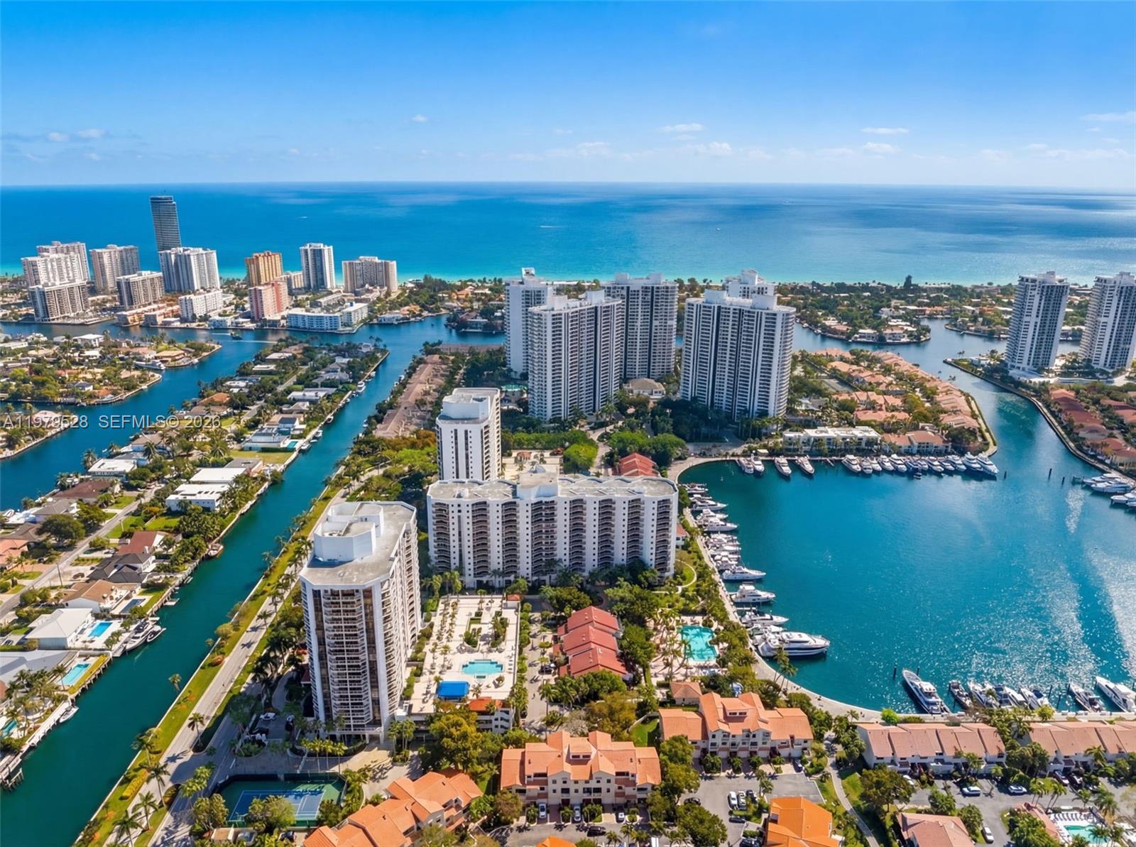 HARBOR TWS AT THE WATERWA - Residential