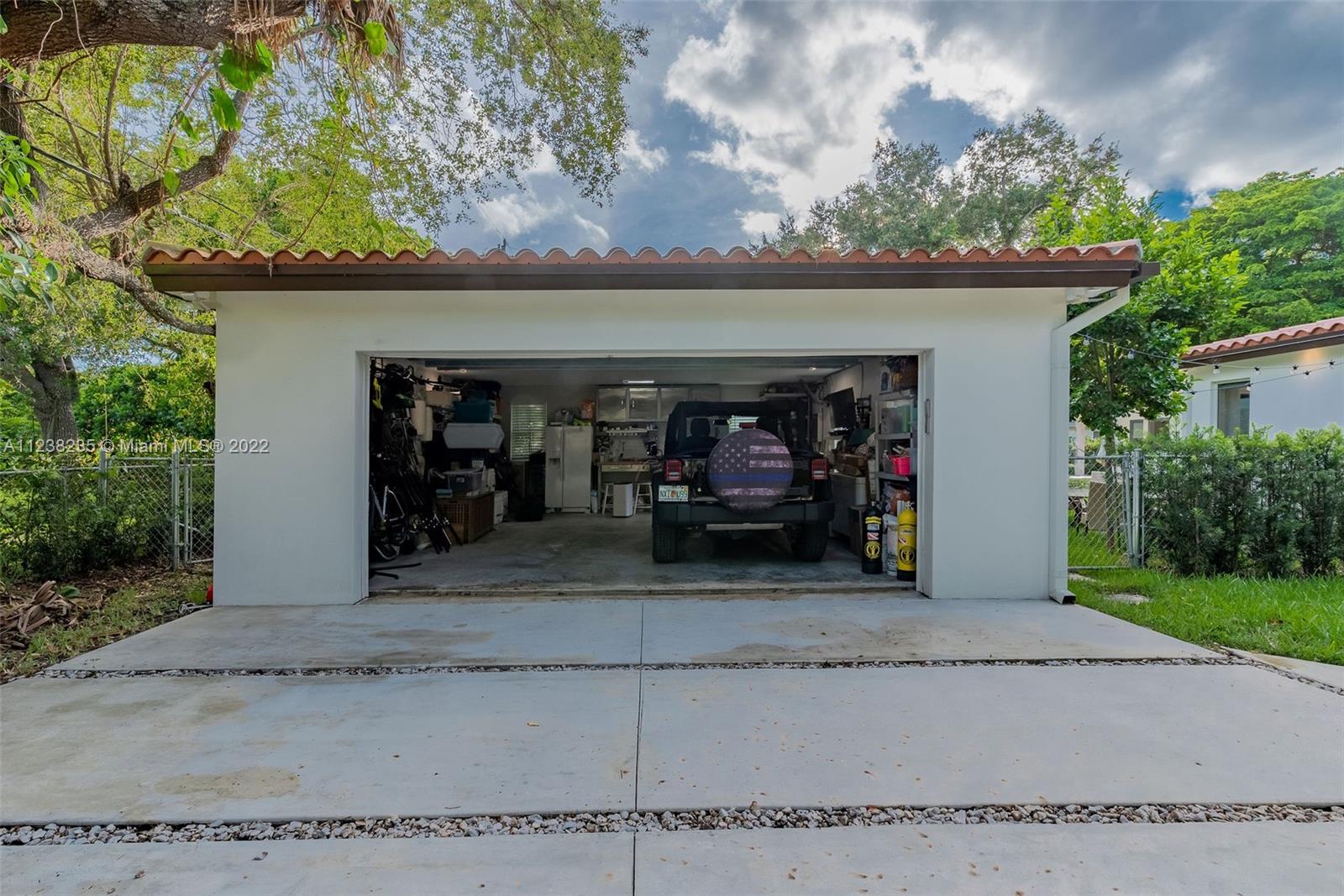KENDALL HEIGHTS - Residential