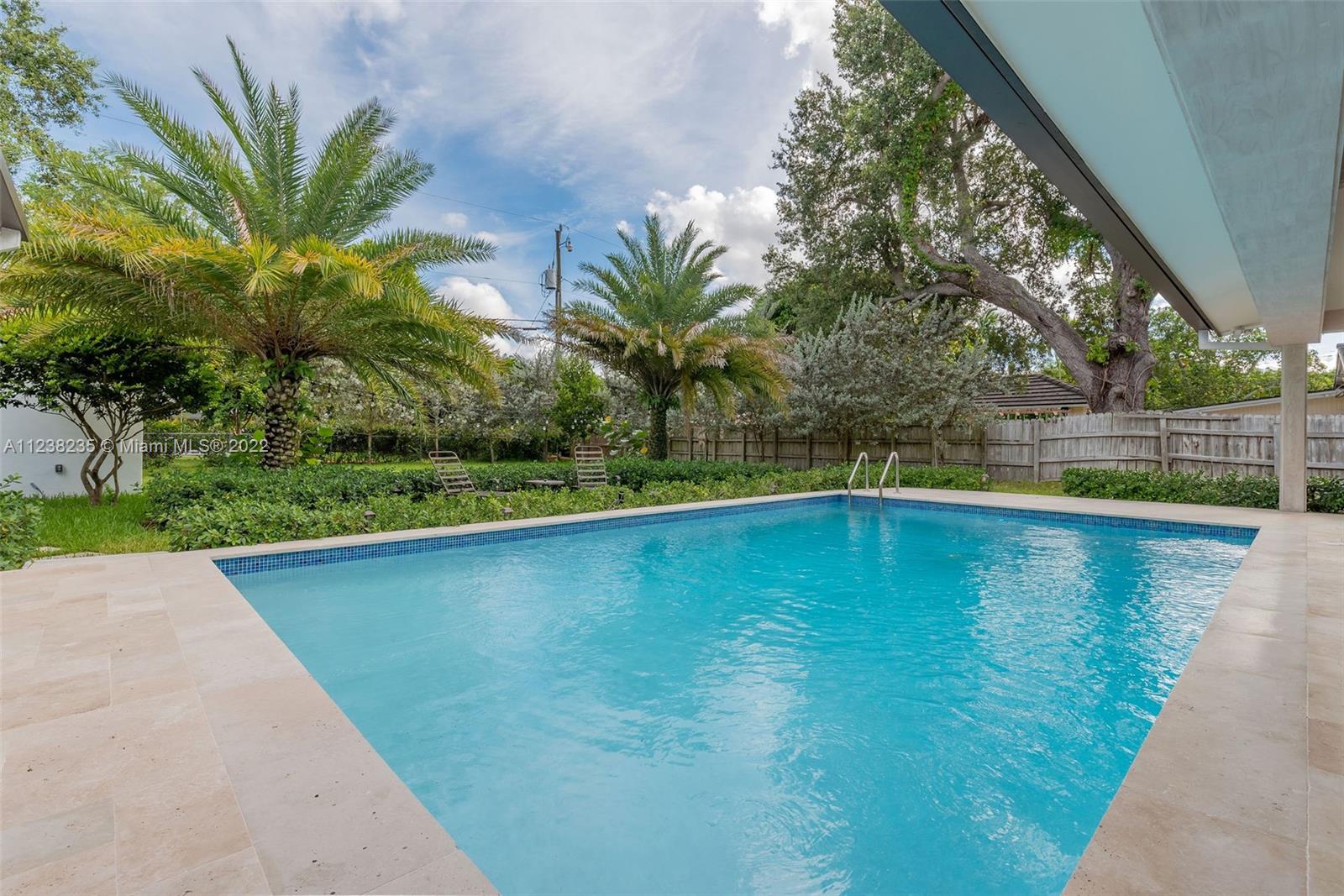 KENDALL HEIGHTS - Residential