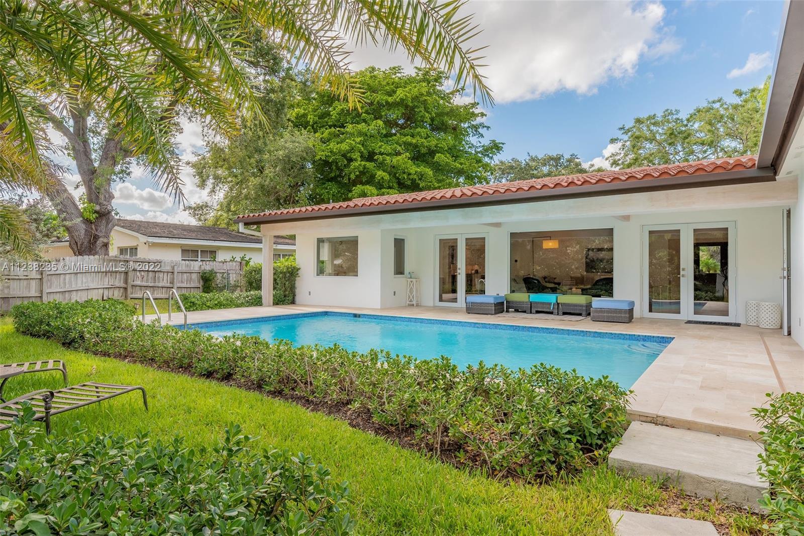 KENDALL HEIGHTS - Residential