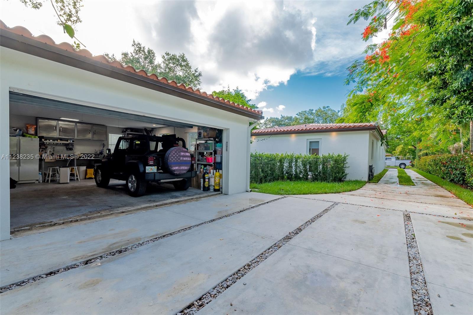KENDALL HEIGHTS - Residential