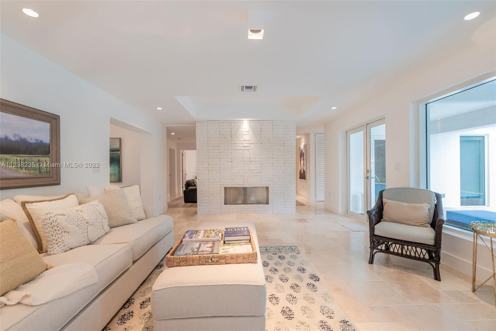KENDALL HEIGHTS - Residential