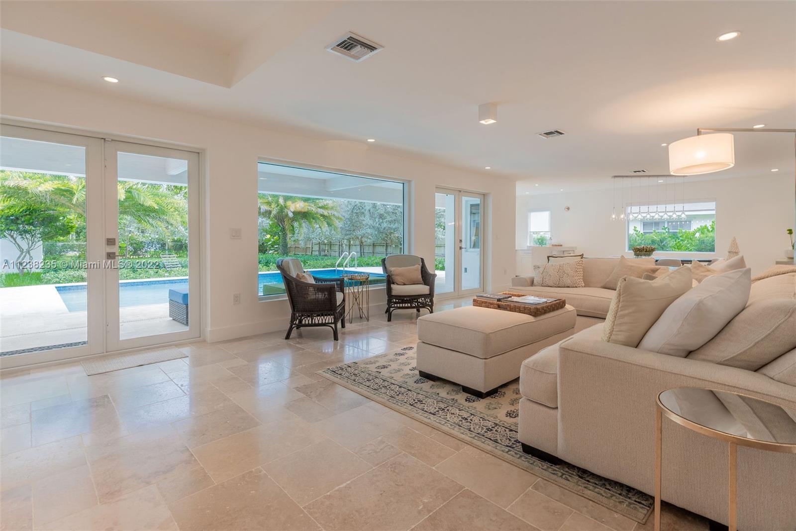 KENDALL HEIGHTS - Residential