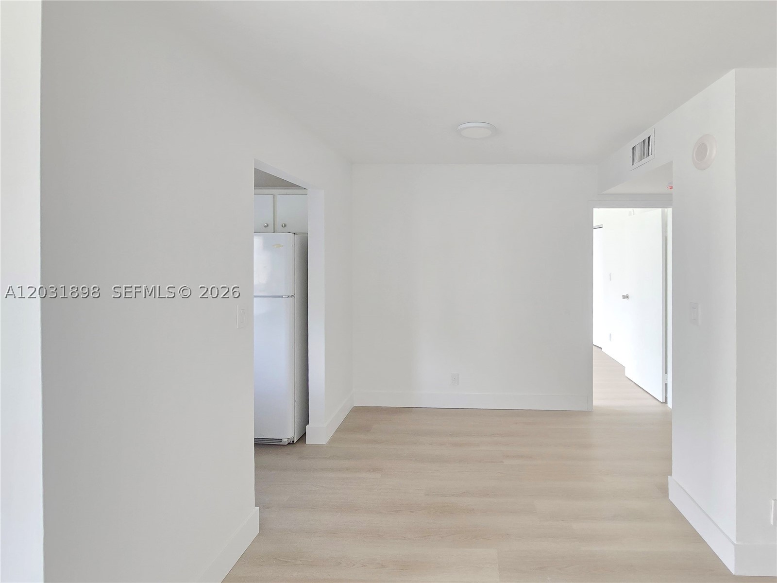 PLAZA OF AMERICAS CONDO P - Residential Lease