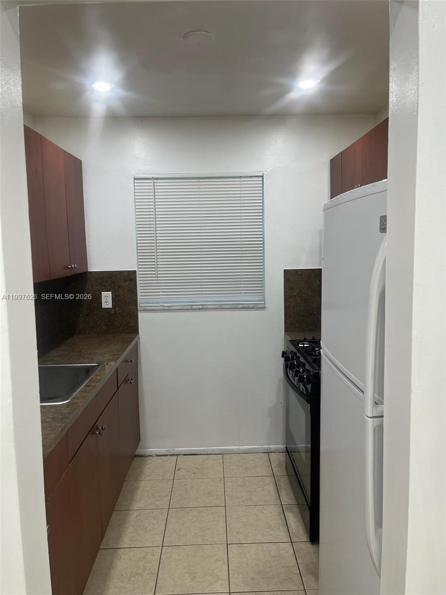 BRISTOL COURT CONDO - Residential
